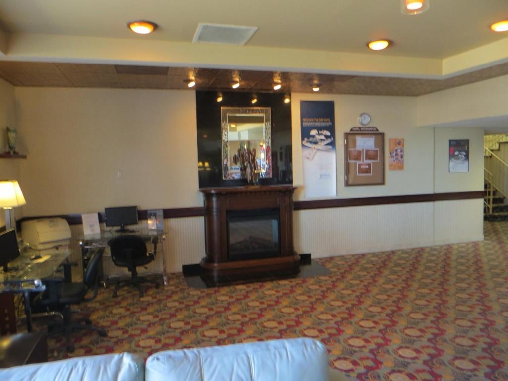 Howard Johnson Grand Forks Exterior foto